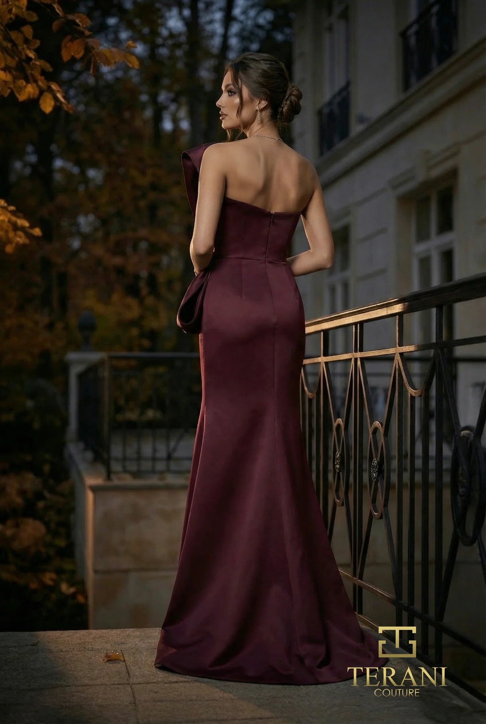262E7358 Terani Couture