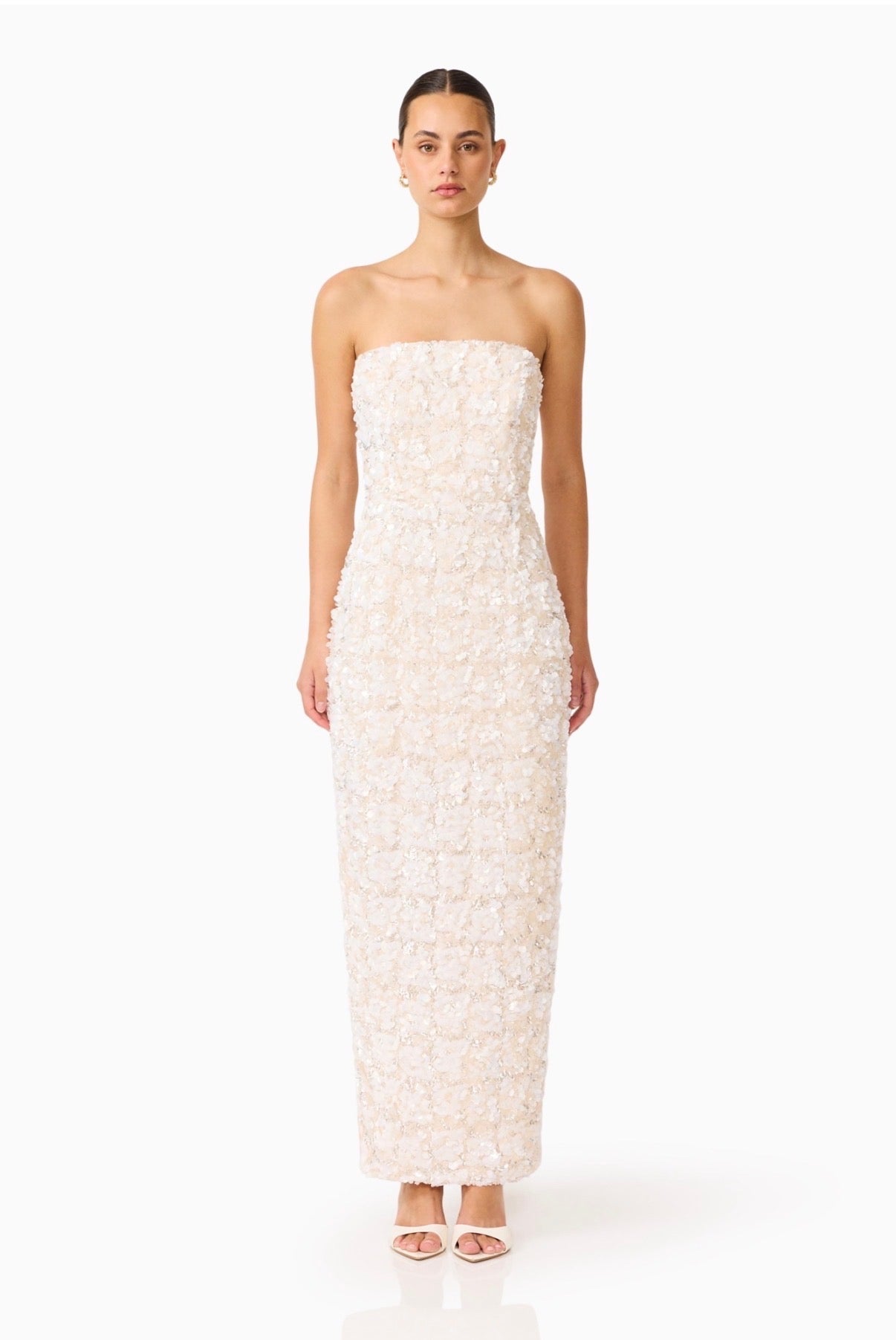 SILVANA STRAPLESS
GOWN IN WHITE/SILVER