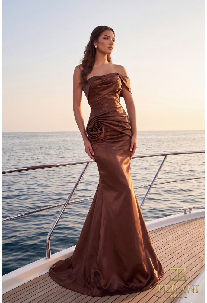 252E5162 -Terani Couture