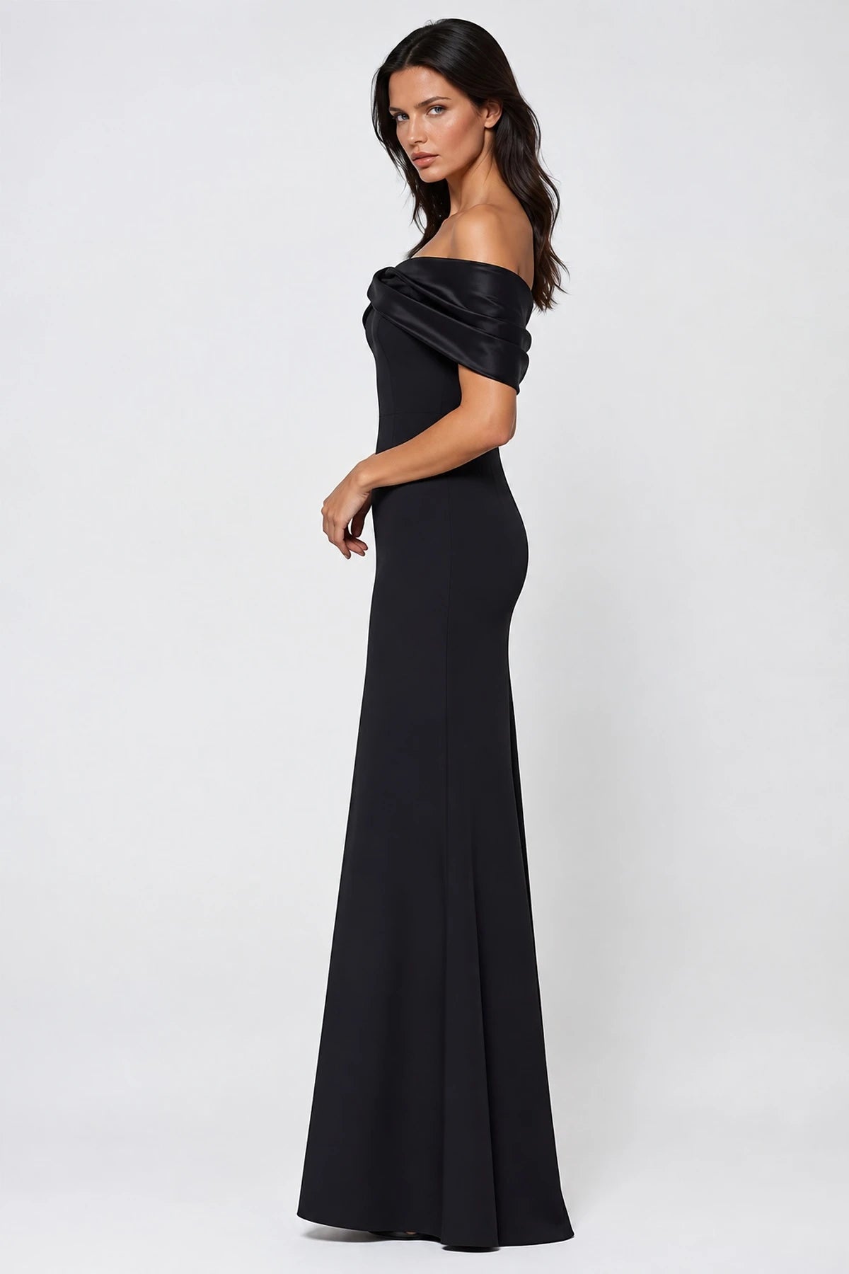 ALINA Gown in Navy