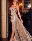 CM003
SCULPTURAL METALLLIC FITTED PLATINUM GOWN