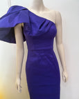 ELANOR DRAMATIC ONE SHOULDER MIDAXI B79D22L