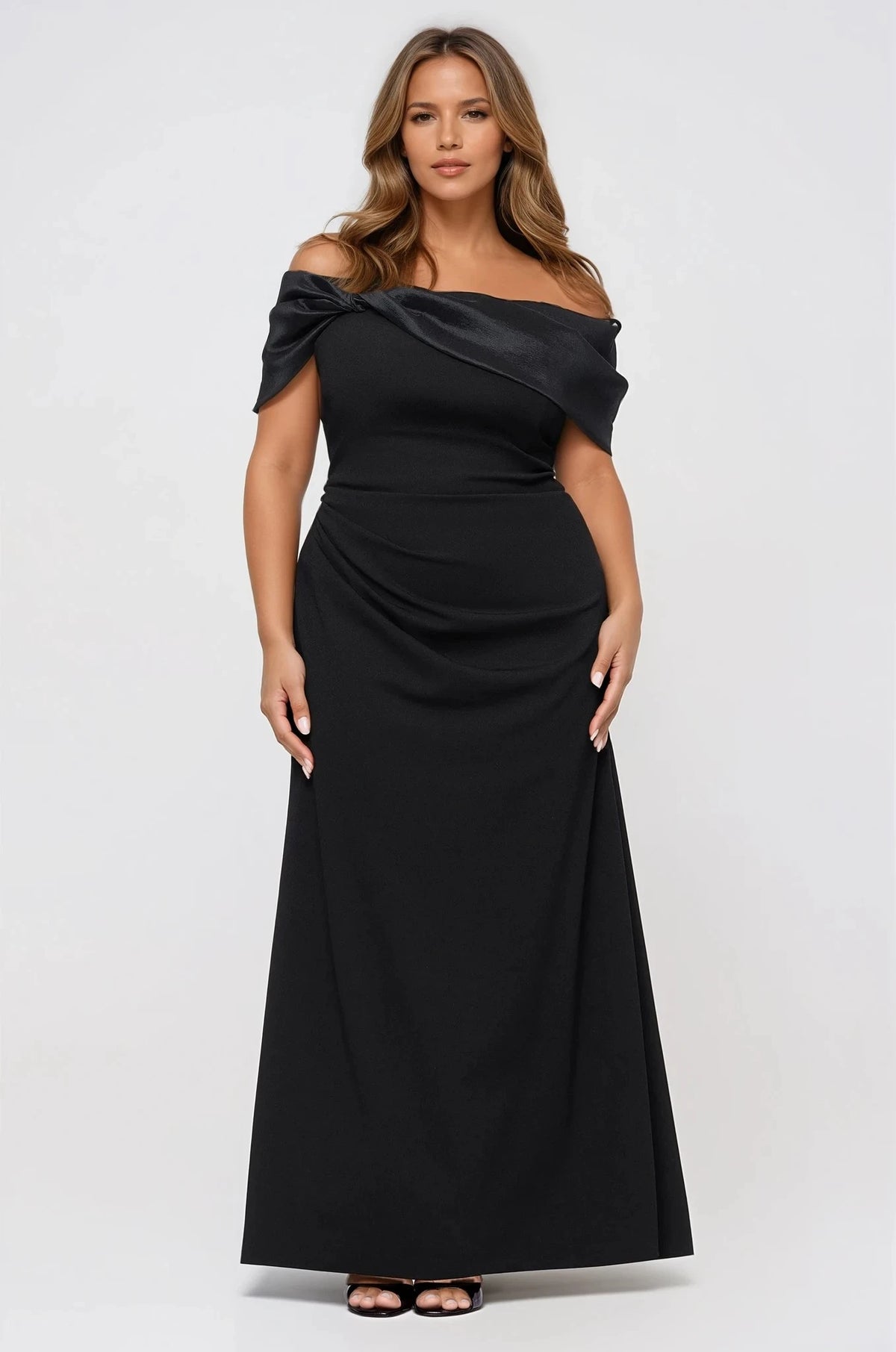 ALINA Gown in Navy
