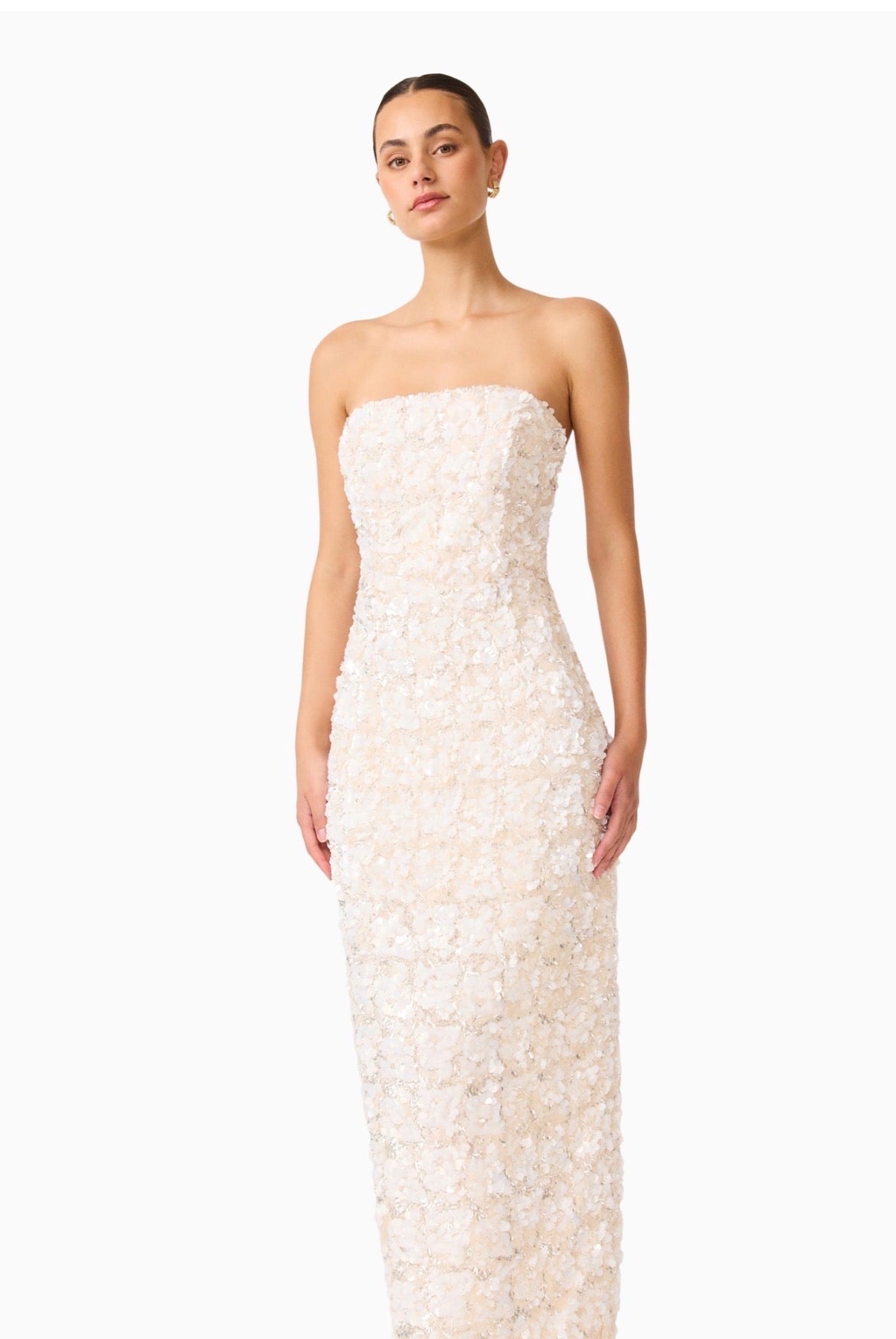 SILVANA STRAPLESS
GOWN IN WHITE/SILVER