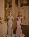 992479A mother of the bride/groom gown