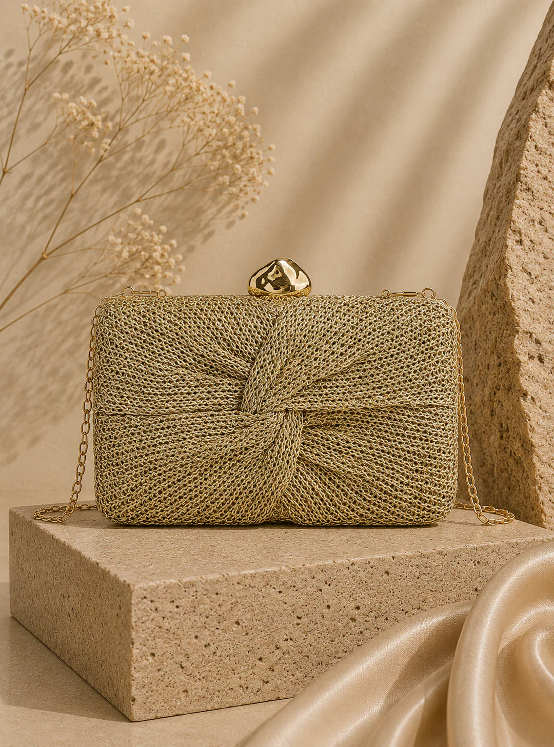 GOLD ZELDA BAG